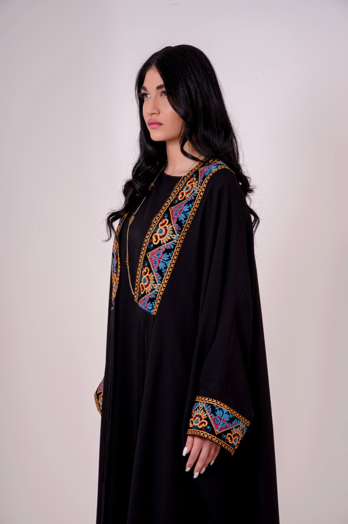 Black Arabesque Abaya